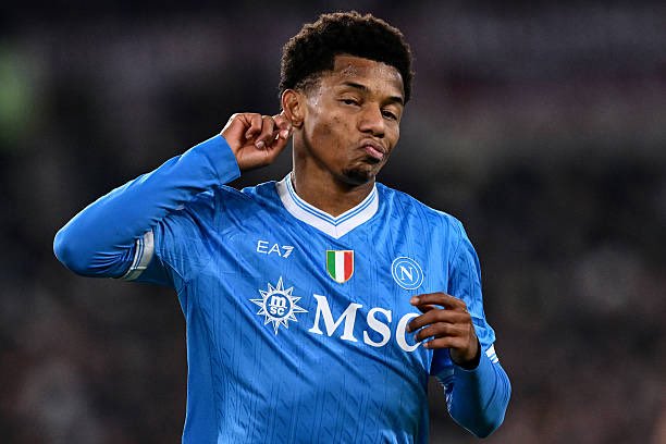 Ρόμα – Νάπολι 0-1: Σπουδαίο «διπλό» πρωτιάς για τους «παρτενοπέι»