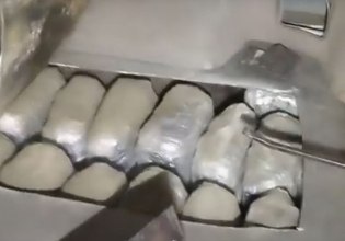 Ηγουμενίτσα: Ζευγάρι μετέφερε 47,5 κιλά κάνναβης σε ειδικά διαμορφωμένη κρύπτη σε αυτοκίνητο