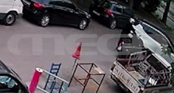 Νέος Κόσμος: Βίντεο ντοκουμέντο μίας ακόμα δολοφονικής επίθεσης του 29χρονου επειδή του έκλεισε τον δρόμο
