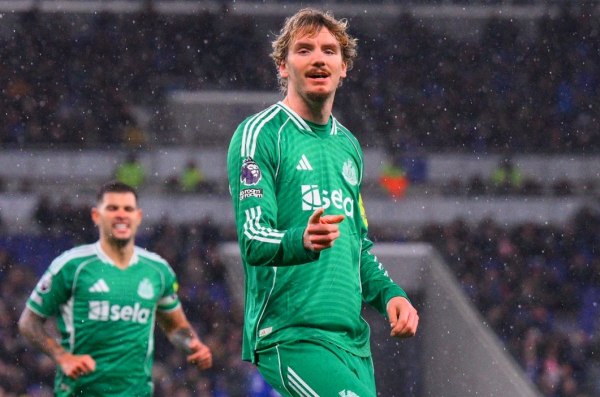 Έβερτον – Νιούκαστλ 1-4: «Πάρτι» στο Μερσεϊσάιντ για τις Καρακάξες