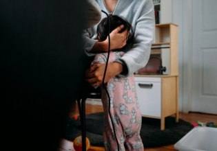 Από τα γραφεία στις βίλες: Οι νέοι ξαναγράφουν το εργασιακό «όνειρο»