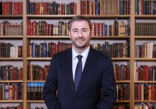 ΟΤ FORUM – Νίκος Ανδρουλάκης: Ο κλέψας του κλέψαντος από μια γαλάζια συμμορία στον ΟΠΕΚΕΠΕ – Το ΠΑΣΟΚ η απάντηση στη ΝΔ