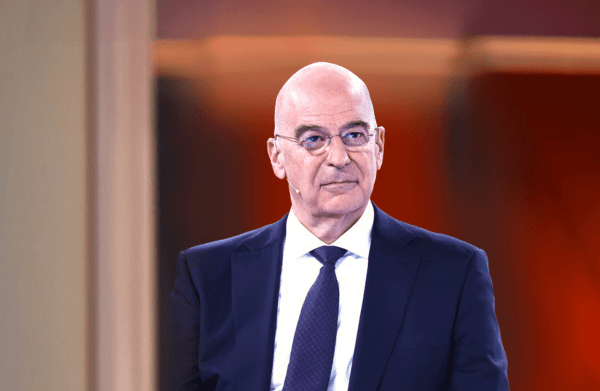 ΟΤ FORUM – Δένδιας: Η συμμετοχή της Τουρκίας στην άμυνα της ΕΕ είναι αξιακό θέμα