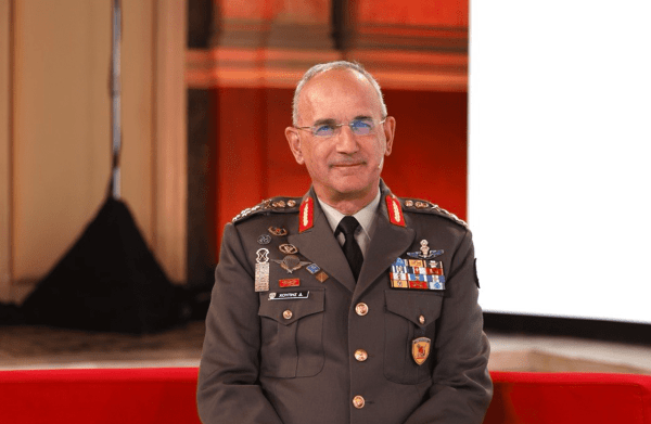 ΟΤ FORUM – Δημήτρης Χούπης, Αρχηγός ΓΕΕΘΑ: «Η Τουρκία έχει εκμεταλλευθεί τη θέση της στο ΝΑΤΟ»