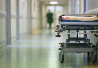 Τραγωδία στο Ηράκλειο – Κατέληξαν δύο από τους τέσσερις μετανάστες που είχαν μεταφερθεί στο Βενιζέλειο