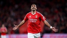 Ελλάδα – Σκωτία: Αναγκαστική αλλαγή ο Παυλίδης, ντεμπούτο με θερμό χειροκρότημα για Τεττέη (vid)