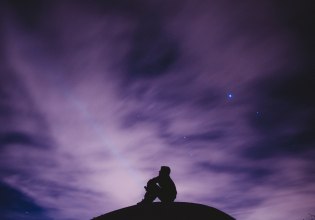 Άκρως Ζωδιακό: Τα Do’s και Don’ts στα ζώδια σήμερα [Δευτέρα 17.11.2025]