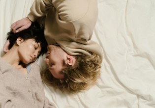 Σχέση: Κολλάει το γυαλί ξανά αν σπάσει;