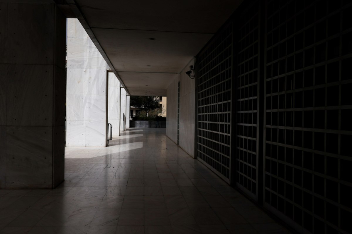 Ύστατη προσπάθεια εφοριακού για μια «δίκαιη δίκη»