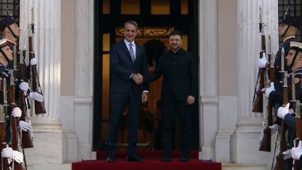 Στο Μαξίμου ο Ζελένσκι, συναντάται με Μητσοτάκη – Στο επίκεντρο η υπογραφή συμφωνίας για το φυσικό αέριο