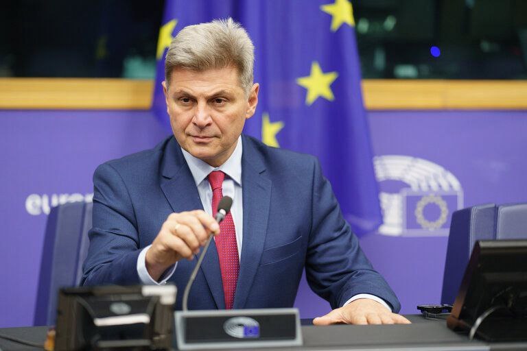 Φαραντούρης από το μπλόκο Νίκαιας: «Η αδιαφορία και η διαφθορά σκοτώνουν τον πρωτογενή τομέα»