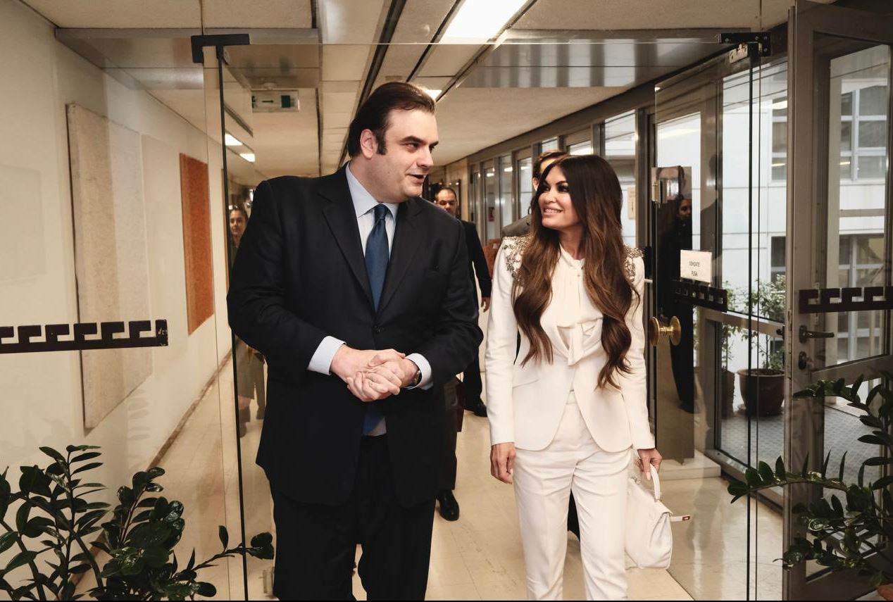 Συνάντηση Πιερρακάκη – Γκίλφοϊλ για την οικονομική συνεργασία Ελλάδας – ΗΠΑ