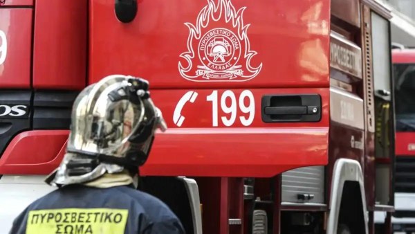Θεσσαλονίκη: Φωτιά σε σπίτι στον Άγιο Βασίλειο – Με εγκαύματα στο νοσοκομείο πατέρας και γιος