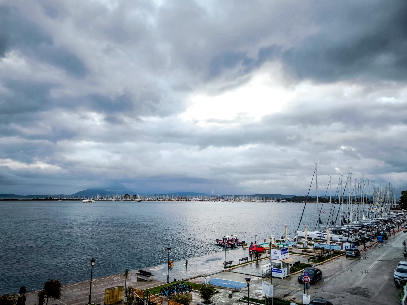 Καιρός: Άνοδος της θερμοκρασίας και αφρικανική σκόνη – Πού θα βρέξει