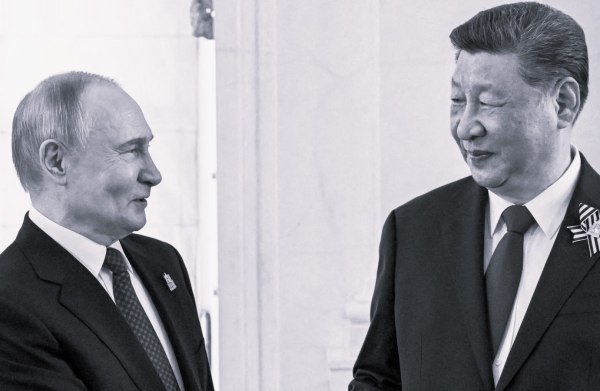 Κίνα: Ο «αναπνευστήρας» της Ρωσίας στον πόλεμο κυρώσεων