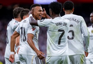 Παγκόσμιο ρεκόρ η Ρεάλ Μαδρίτης με 3,13 εκατ. φανέλες!