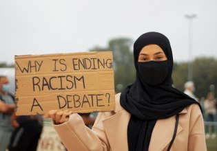 Καθώς η ισλαμοφοβία αυξάνεται σε όλη την Ευρώπη, ποια χώρα έχει δει τα περισσότερα ρατσιστικά επεισόδια;