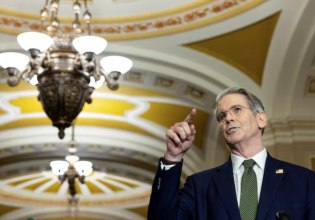 Οι ΗΠΑ «ελπίζουν» να κλείσουν συμφωνία με την Κίνα για τις σπάνιες γαίες μέσα στον Νοέμβριο