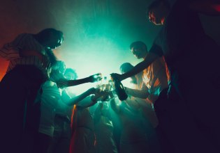 Θεσσαλονίκη: Ανήλικη διακομίστηκε σε κέντρο υγείας μετά από κατανάλωση αλκοόλ