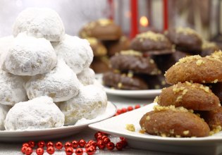 Χριστούγεννα: «Πικρά» και φέτος τα μελομακάρονα και οι κουραμπιέδες