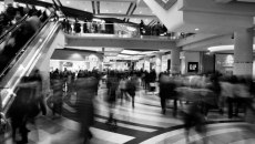 Χαμένοι στην ταχύτητα: Τρέχουμε τόσο που ξεχνάμε να ζούμε;