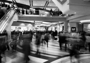 Χαμένοι στην ταχύτητα: Τρέχουμε τόσο που ξεχνάμε να ζούμε;