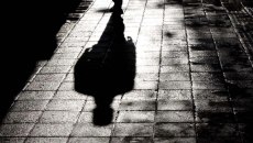 Αλιμος: Άνδρας επιτίθεται και παρενοχλεί γυναίκες – «Με φίλησε στο στόμα» λέει ένα από τα θύματά του