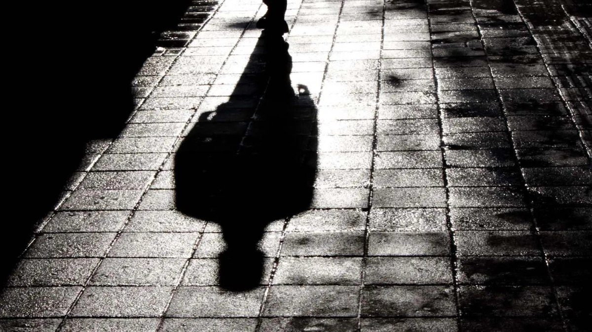 Αλιμος: Άνδρας επιτίθεται και παρενοχλεί γυναίκες – «Με φίλησε στο στόμα» λέει ένα από τα θύματά του