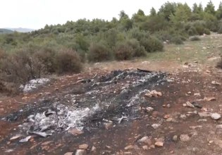 Βοιωτία: Χωρίς τέλος το θρίλερ με την απανθρακωμένη σορό – Στο σκοτάδι οι έρευνες μέχρι την ταυτοποίηση του θύματος