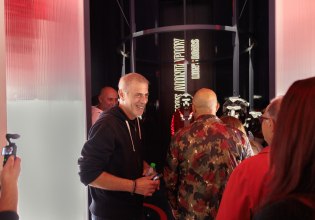 Επίσκεψη του Δημάρχου Πειραιά Γιάννη Μώραλη και κοινοτικών συμβούλων στο μουσείο του Ολυμπιακού