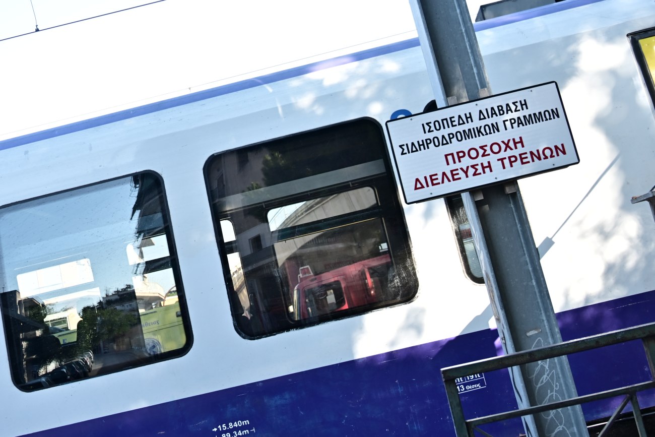 ΟΣΕ: Διαψεύδει ότι τρένο μπήκε σε λάθος γραμμή στη Θεσσαλονίκη αλλά παραμένει ένα ερώτημα