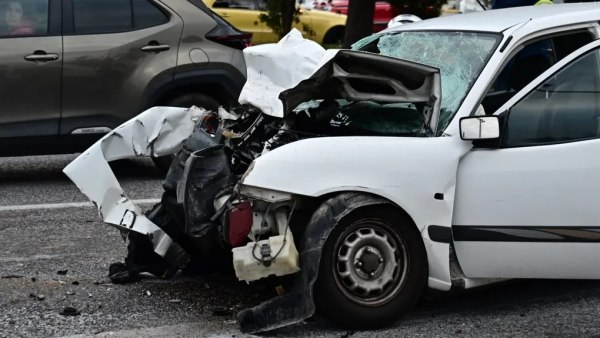 Σοκαριστικά τροχαία με ηλικιωμένους πίσω από το τιμόνι