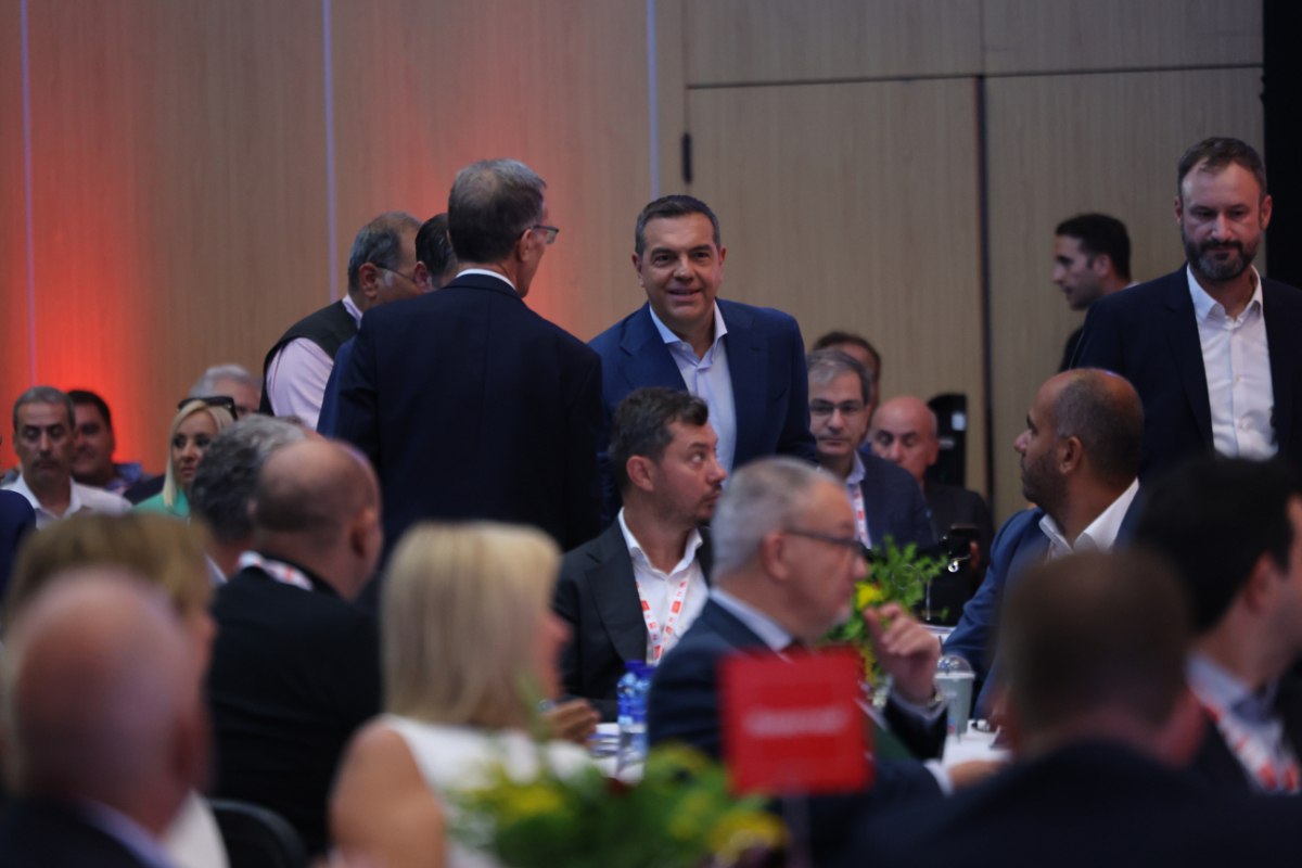 Σε ανοδική τροχιά το «κόμμα Τσίπρα» – Ισχυρή διάθεση πολιτικής αλλαγής και ανάγκη δημιουργίας νέων κομμάτων