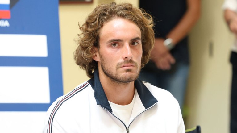 Τσιτσιπάς: Πλήρωσε το πρόστιμο και παρέδωσε το δίπλωμα – 350 κλήσεις έχουν «κόψει» οι κάμερες της Αττικής Οδού