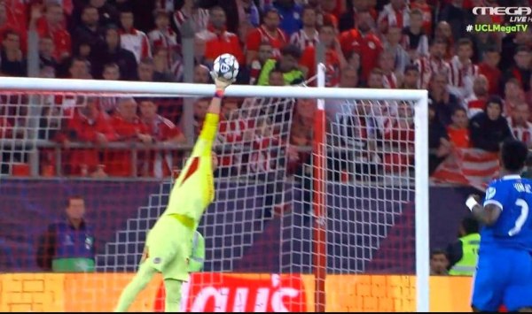 Ο Τζολάκης «σταμάτησε» τον Βινίσιους (vid)