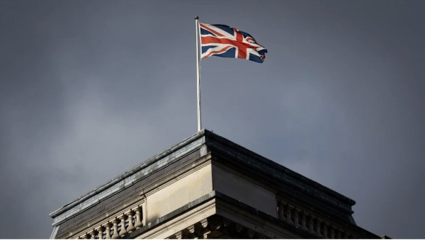 Ουκρανία: Η Βρετανία υποστηρίζει τις προσπάθειες Τραμπ για ειρήνευση