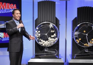 ΗΠΑ: Υπερτυχερός κέρδισε σχεδόν 1 δισ. δολάρια στην αμερικανική λοταρία Mega Millions