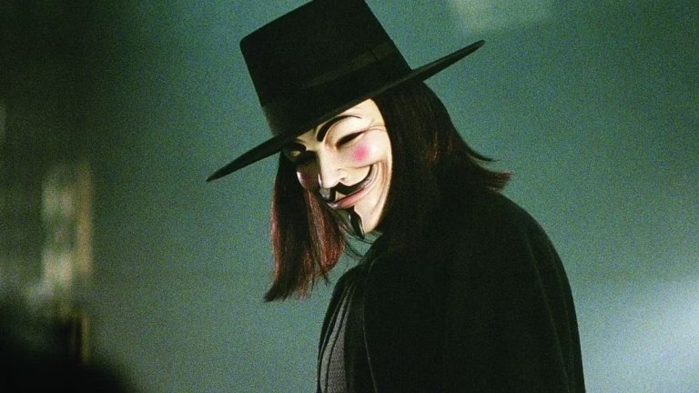 Remember, remember: Το V for Vendetta και η μάσκα του Γκάι Φωκς ετοιμάζονται να περάσουν στη μικρή οθόνη