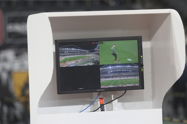 Το βιολί με το VAR και το φρένο στη διαιτησία