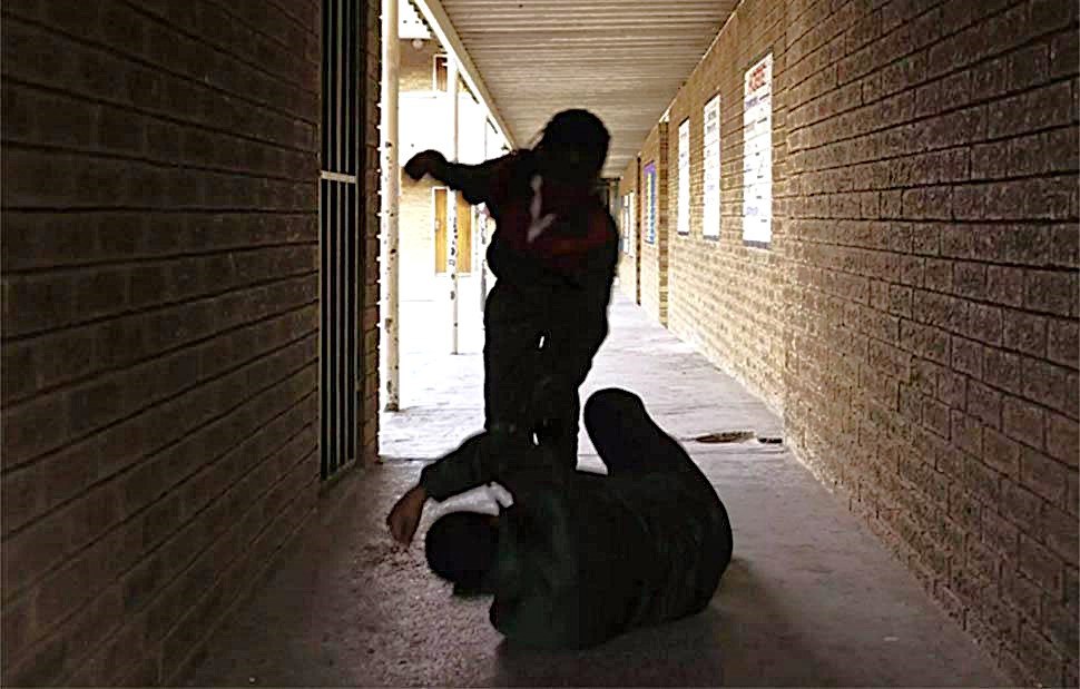 Λάρισα: Ανήλικες ξυλοκόπησαν 16χρονη – Συνελήφθησαν 15χρονη και 17χρονη