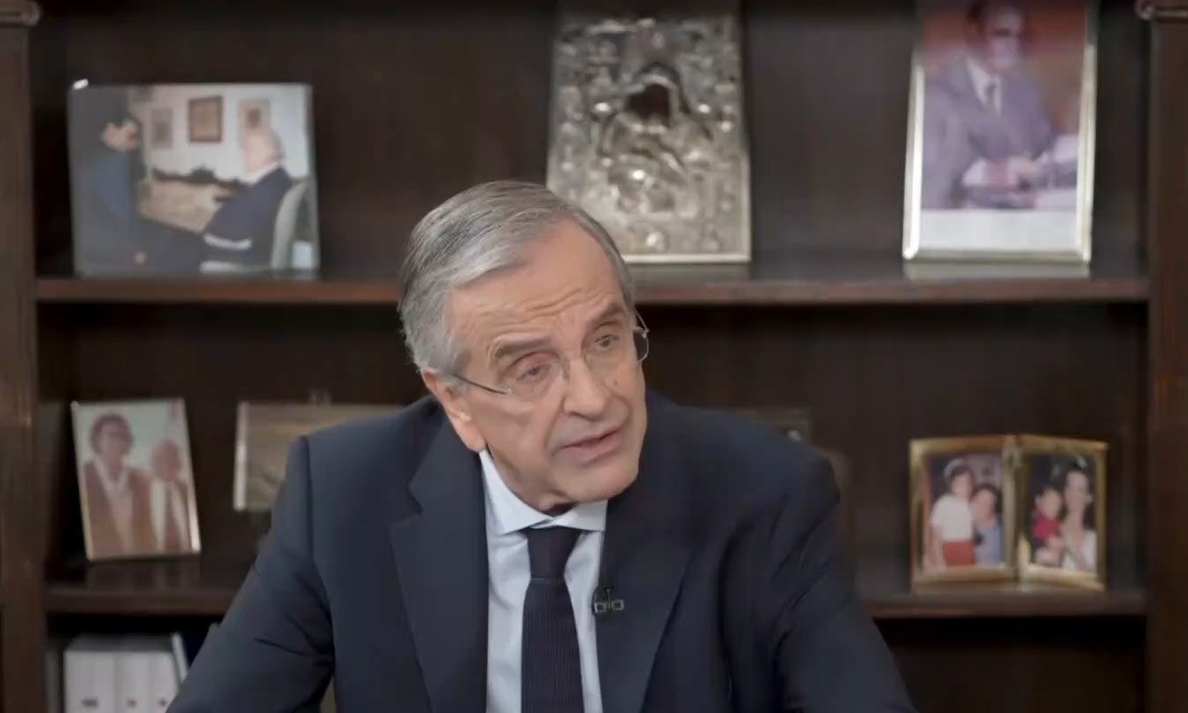 Λάβρος Σαμαράς κατά Μητσοτάκη: Μετέτρεψε τη ΝΔ σε μπλε υβρίδιο Σημιτικού ΠΑΣΟΚ – Διέγραψε εμένα άρον – άρον, για «Φεράρι» και «Φραπέ» το σκέφτηκε