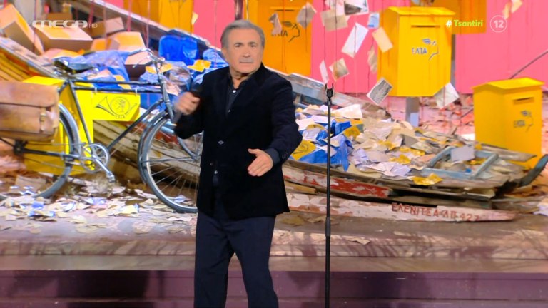 Λάκης Λαζόπουλος: «Τους δρόμους τους έφτιαξες Κυριάκο; Δεν τολμάς να κοιτάξεις πάνω κι έφυγες…»