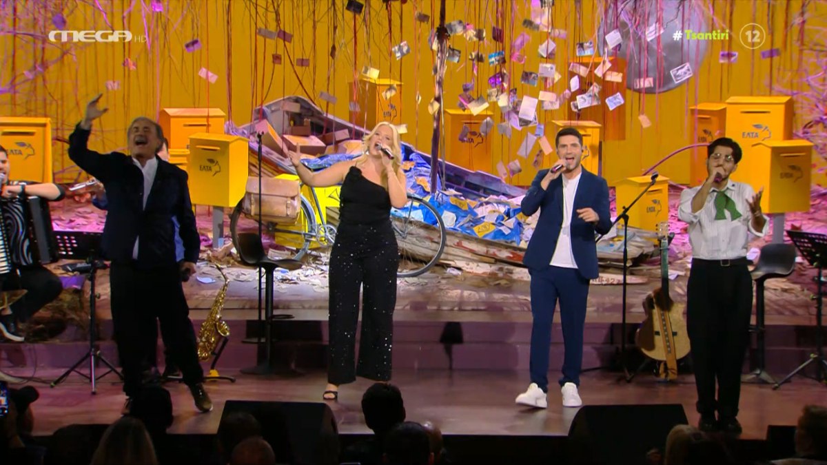 Ο Λάκης Λαζόπουλος δίνει βήμα στη νέα γενιά – Υποδέχτηκε στο Αλ Τσαντίρι Νιουζ τους Papazó, Νίκο Μερτζάνο και Νίνα Μαζάνη