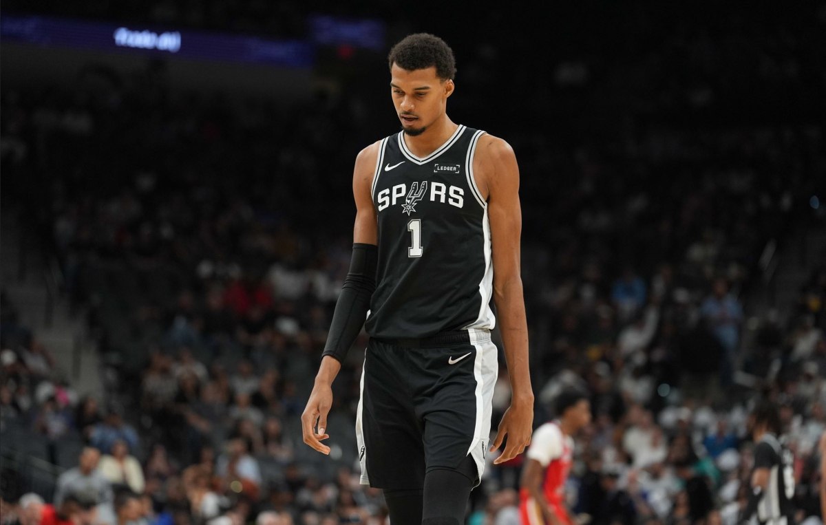 Εκτός δράσης για τις επόμενες εβδομάδες ο Γουεμπανιάμα (pic)