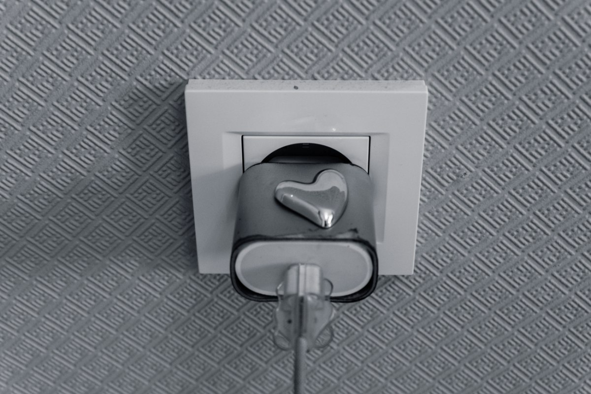 Οι 4 συσκευές που μπορεί να τινάξουν τον λογαριασμό του ηλεκτρικού σου στον αέρα