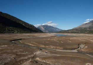 Σε κατάσταση έκτακτης ανάγκης λόγω λειψυδρίας η Αττική – Σκεπτικοί οι επιστήμονες για τα fast track έργα