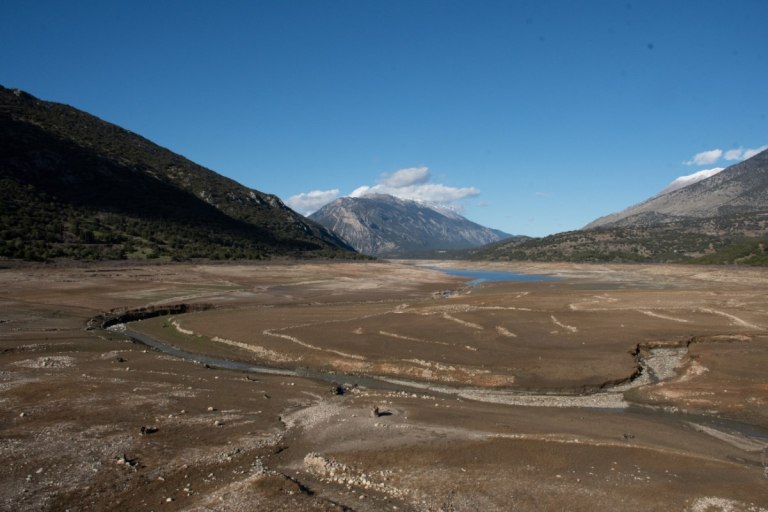 Σε κατάσταση έκτακτης ανάγκης λόγω λειψυδρίας η Αττική – Σκεπτικοί οι επιστήμονες για τα fast track έργα