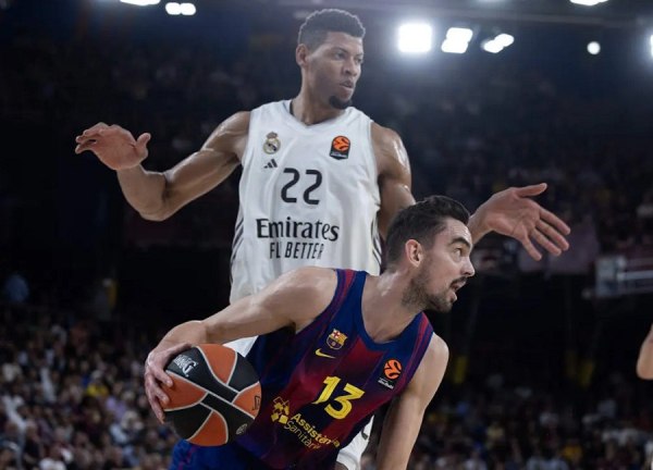 Μπαρτσελόνα-Ρεάλ 92-101: Ο φοβερός Λάιλς έκανε τη διαφορά στο clasico