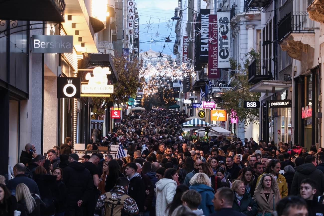 Τελευταία Κυριακή με τα καταστήματα ανοικτά –  Εκτιμήσεις της αγοράς για τον χριστουγεννιάτικο τζίρο