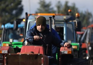 Αγρότες: Συνεχίζουν αλύγιστοι παρά την καταστολή – Συγκέντρωση αλληλεγγύης στους συλληφθέντες, νέα συνέλευση